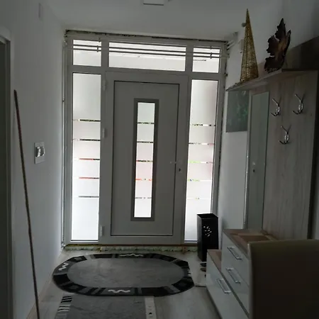 Apartment Nana *