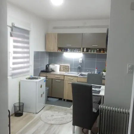 Apartman Nana *